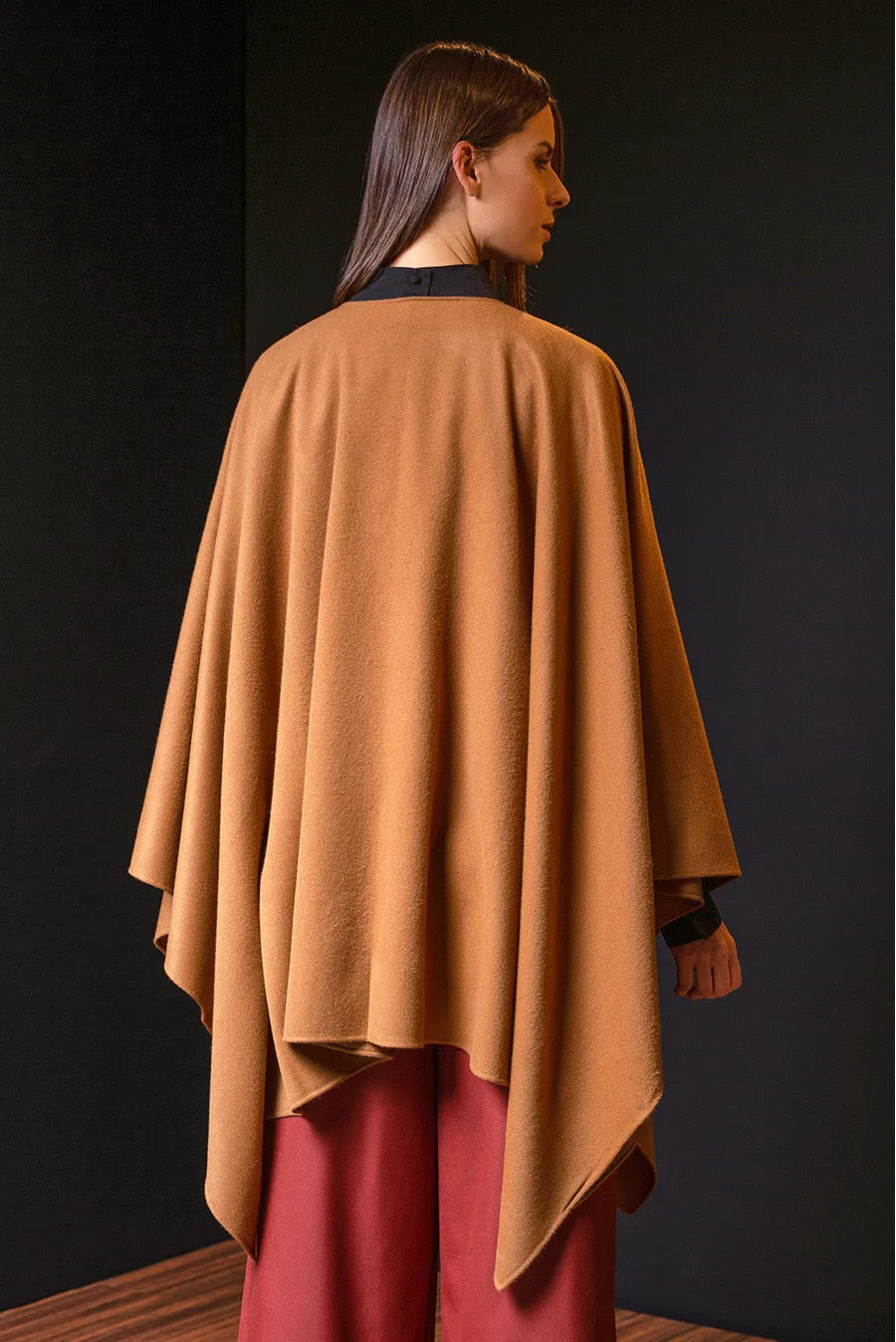 Barbara Cape Vicuña Color Vicuna
