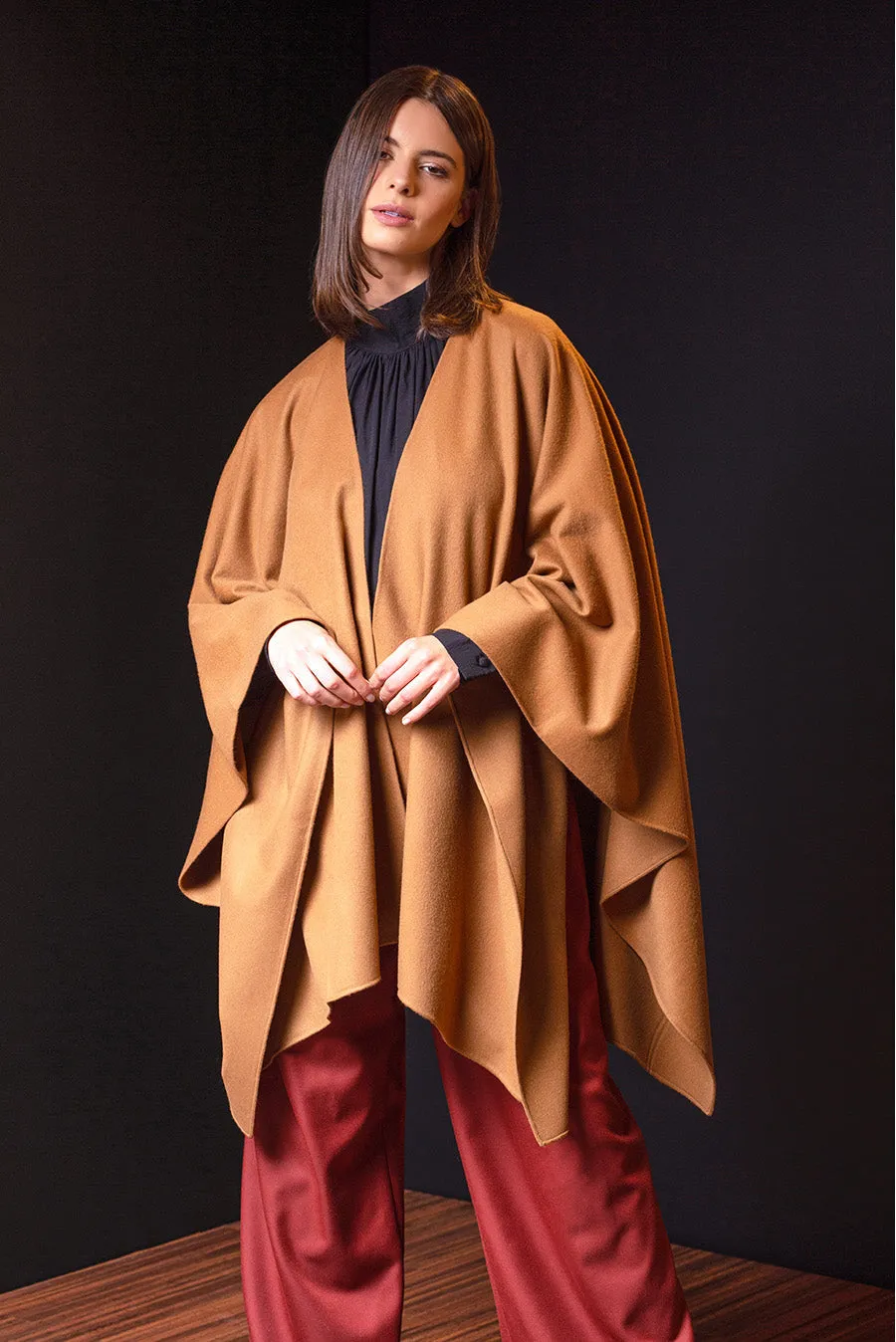 Barbara Cape Vicuña Color Vicuna