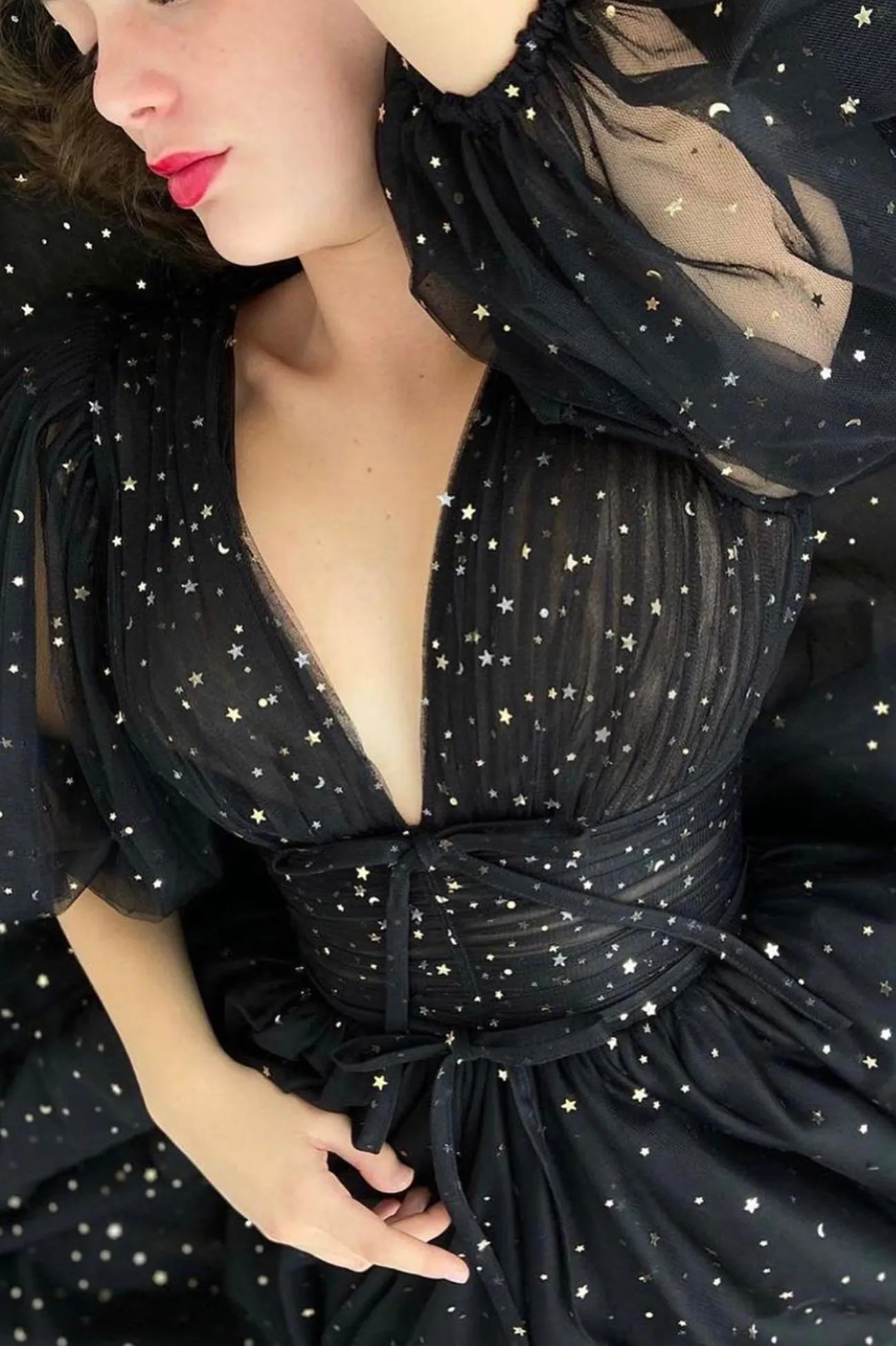 Black V-neck Tulle Long Prom Dress