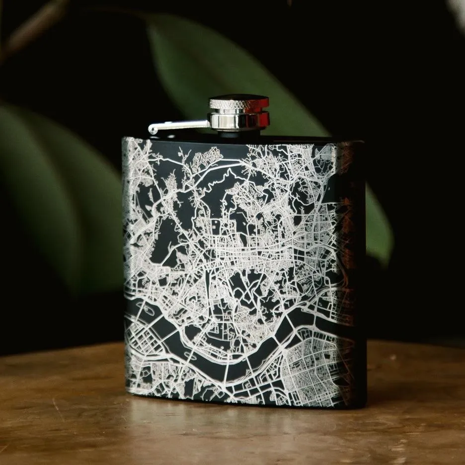 Cape May - New Jersey Map Hip Flask in Matte Black