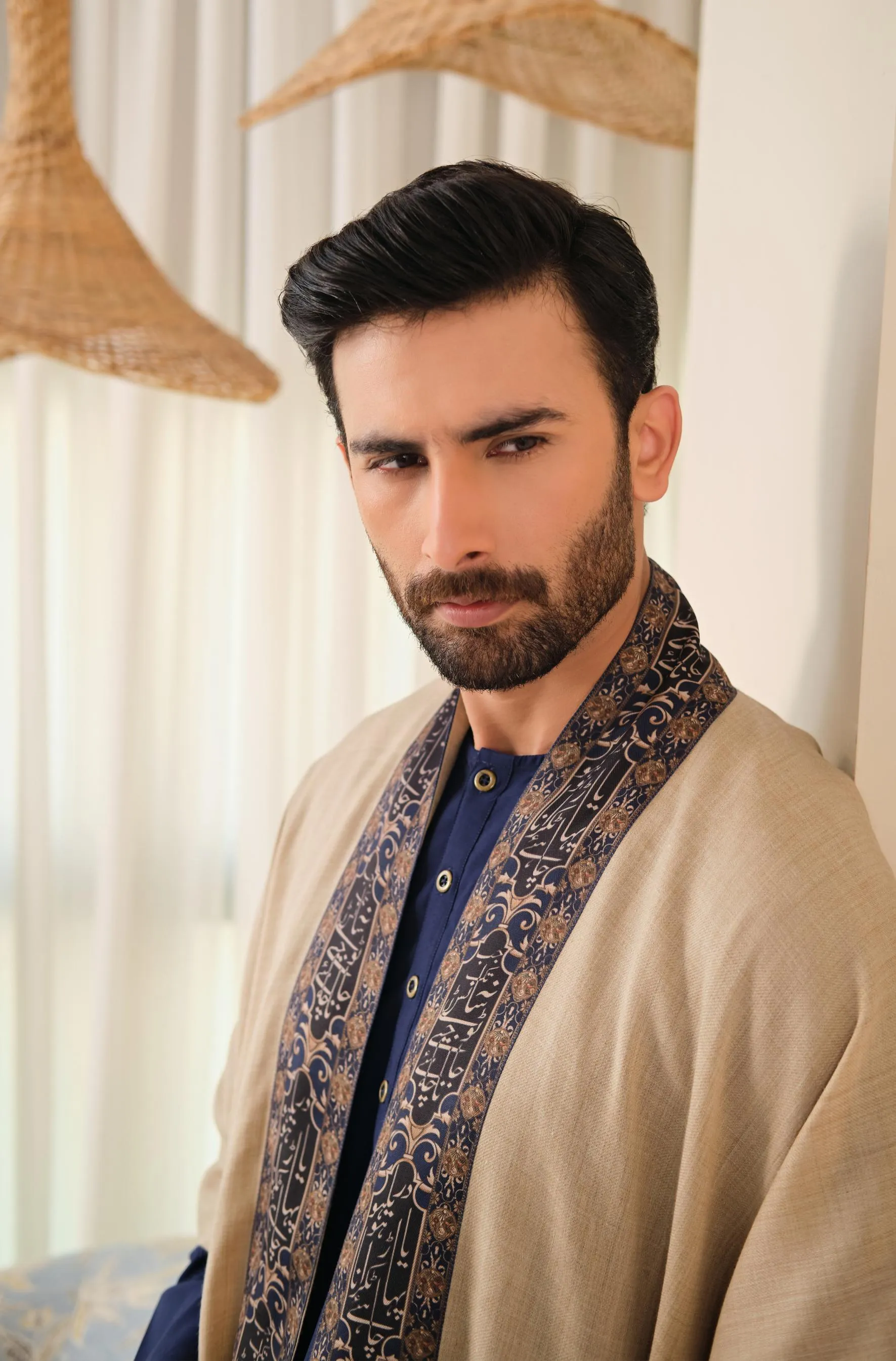 Dariya Cape - Beige & Blue