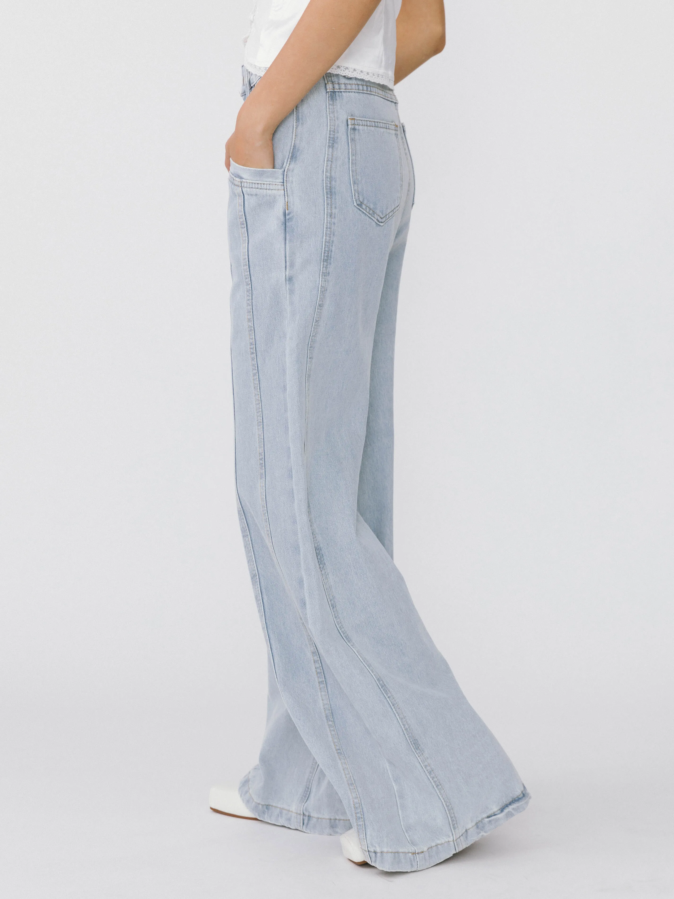 Front Stitch Wide Leg Jeans