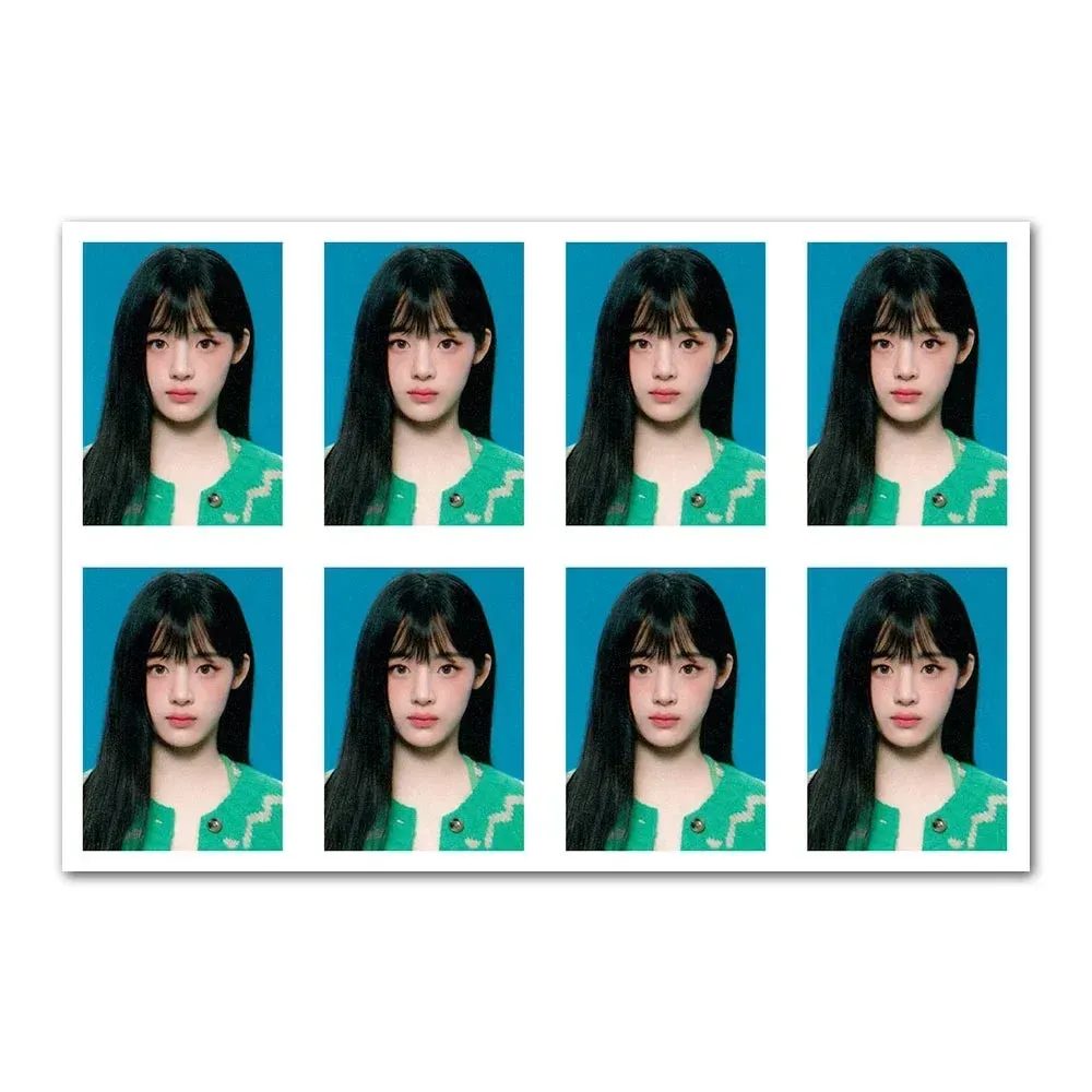New Jeans 2024 SEASON'S GREETINGS Id Photo 1-inch Photocards