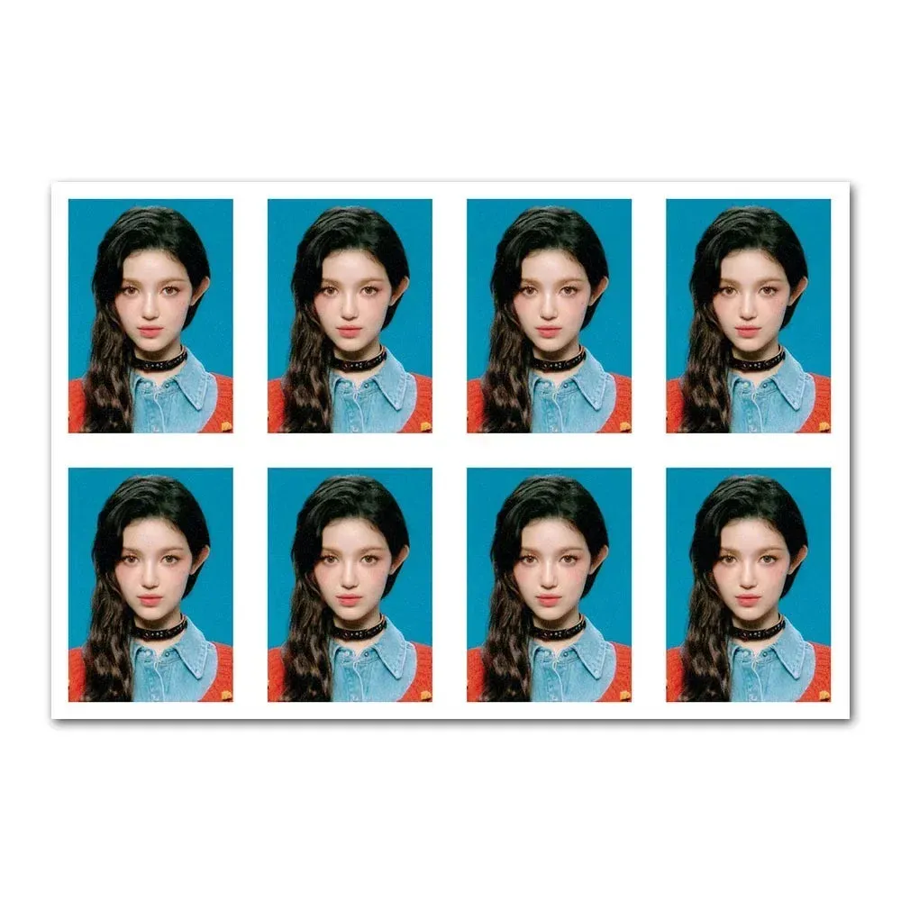 New Jeans 2024 SEASON'S GREETINGS Id Photo 1-inch Photocards