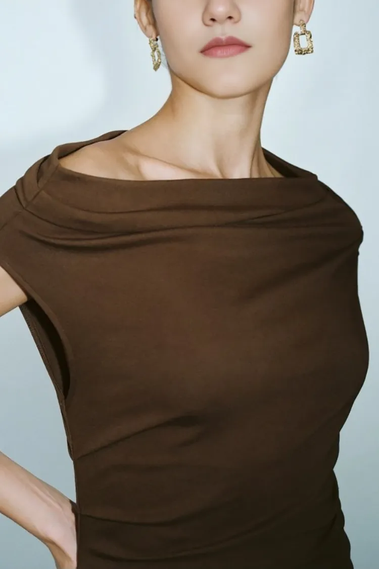 Sleeveless Side-Slit One Shoulder Dress