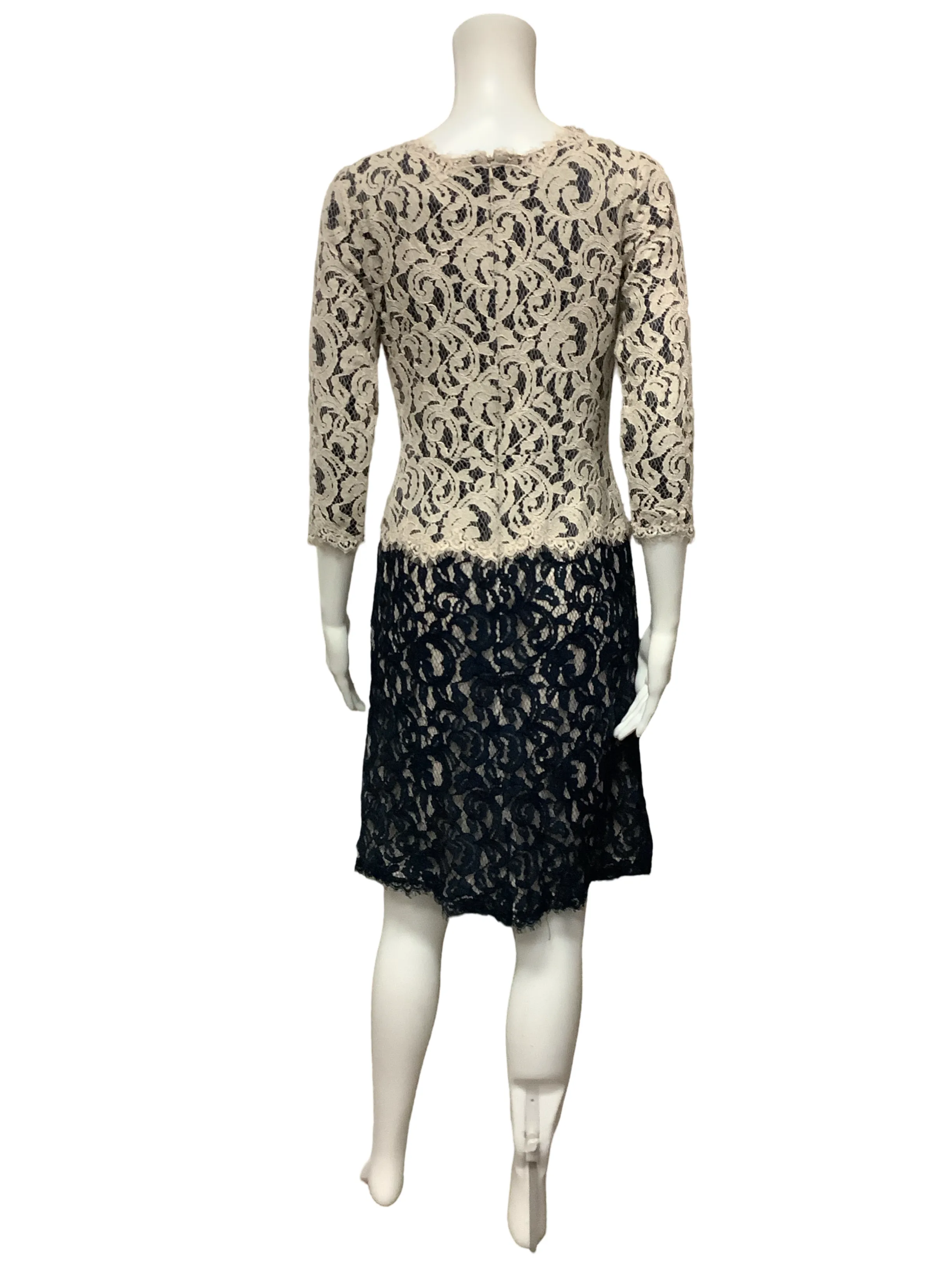 Tadashi Shoji V Neck Midi Length Lace Pattern Dress Size: 6