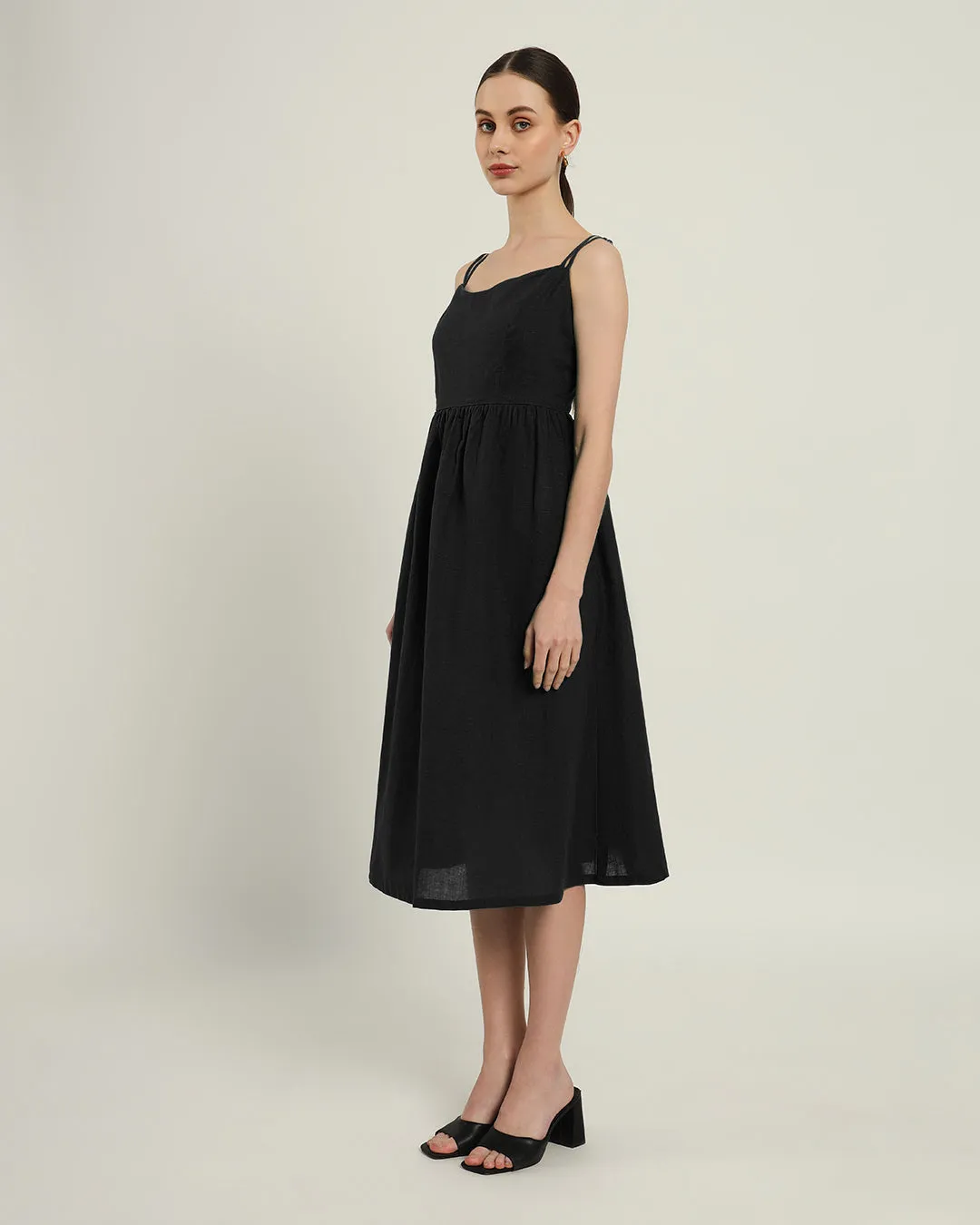 The Haiti Daisy Noir Linen Dress