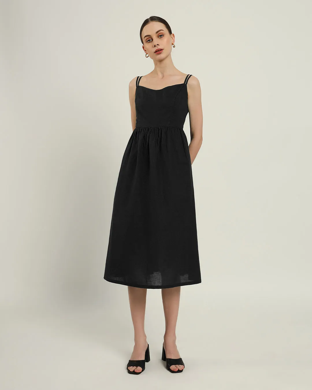 The Haiti Daisy Noir Linen Dress